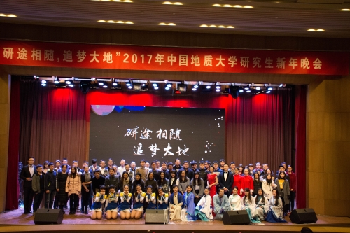 全体演员合影