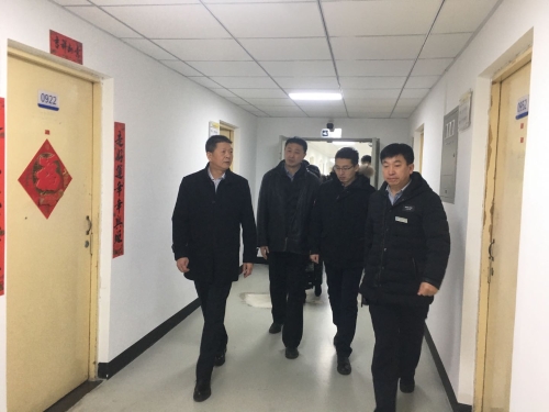 走访学生宿舍